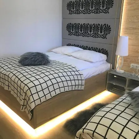 Apart-center Zakopianska Apartmán *